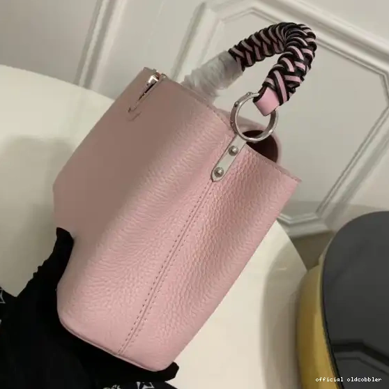 Official oldcobbler CAPUCINES VUITTON LOUIS BB 0606